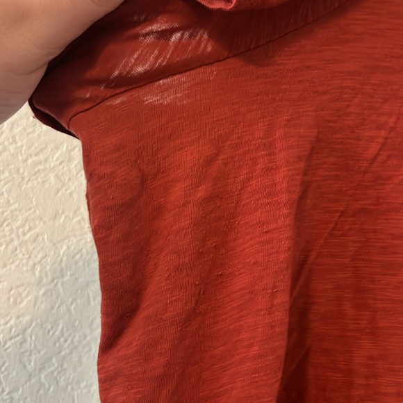 Women’s Top - Picture 2 of 4